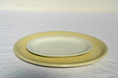 Vecchio piatto ovale - piatto, +