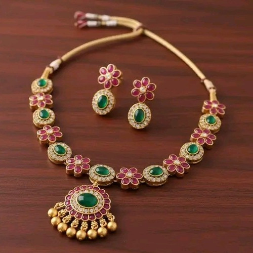 Collana orecchini stile - e,