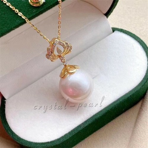 Collana con ciondolo - , perle
