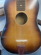 Chitarra acustica da salotto