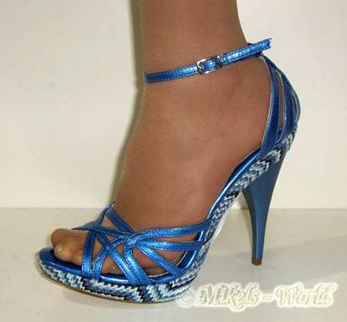 Sandali con tacco alto - con,