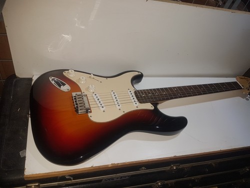 Squier fender stratocaster - fender,