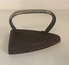 Ferro da stiro antico cm 17 x