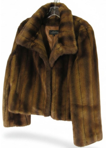 Donna salyers fabulous furs - salyers,