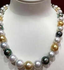 Enorme collana di perle