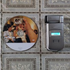 Cellulare Nokia N93 videocamera telefono batteria originale e lettore DVD Carl Zeiss