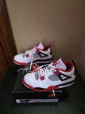 Taglia 11 - Jordan 4 Retro