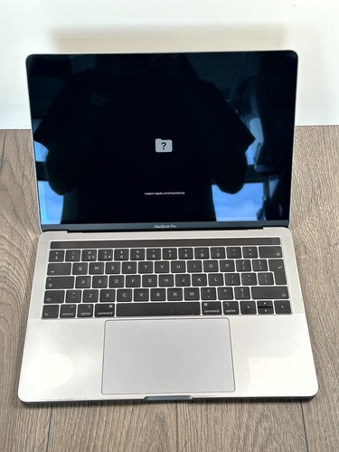 Apple macbook pro 2018 - 13",