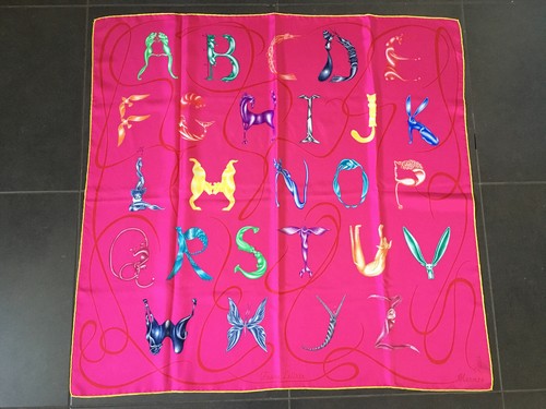 Foulard carré hermès soie - en,