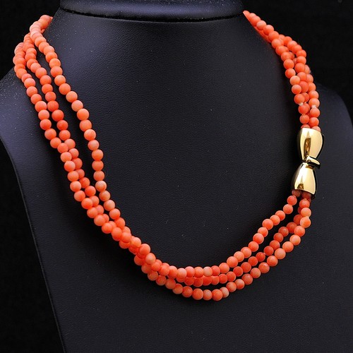 Collana corallo rosa tre - corallo,