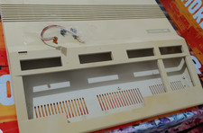 Case Commodore 128 con viti