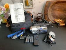 Sony Handycam CCD-TRV59E videocamera Hi8 Video8 8 mm con caricatore e borsa e telecomando
