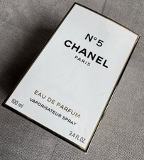 CHANEL N°5 Eau De Parfum