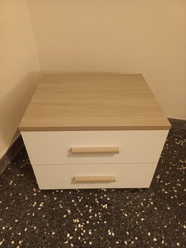 Comodino singolo con due