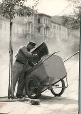 1957 VERONA Spazzino con carretto Fotografia