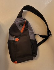 Tamrac Medium Sized Shoulder
