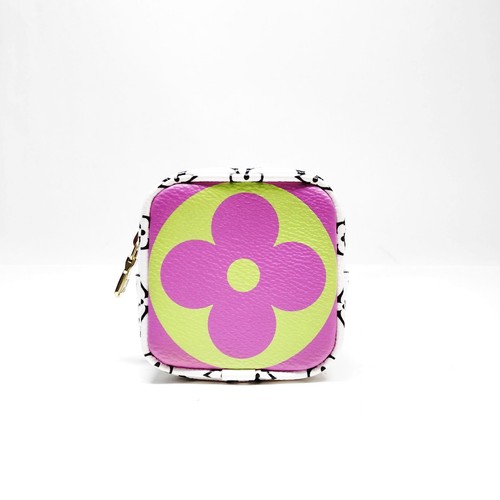 Louis vuitton cosmetic - louis,