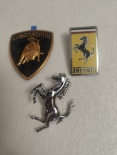 Stemma e Cavallino Ferrari e Stemma Lamborghini