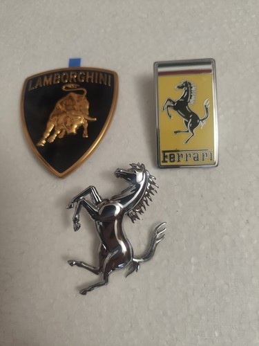Stemma cavallino ferrari e - e,