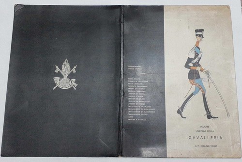 Vecchie uniformi della