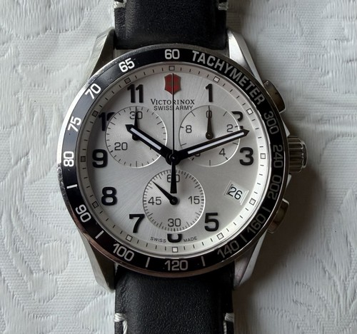Swiss army victorinox - army,