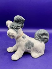 Statuina Lladro cane Skye