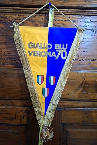 Gagliardetto gialloblu verona - gagliardetto,