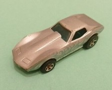 Hot Wheels  1:64 Automobilina Macchinina Corvette 1975 Thailand