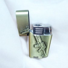 Accendino a gas ricaricabile vintage - ribaltabile in metallo con motivo fucile