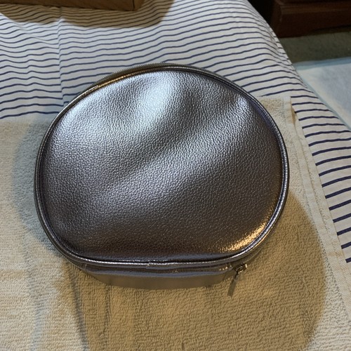 Astuccio trucco con - , cosmetici