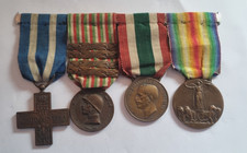 WW 1° Medagliere Con 4 Medaglie 1915 - 1918 con barrette
