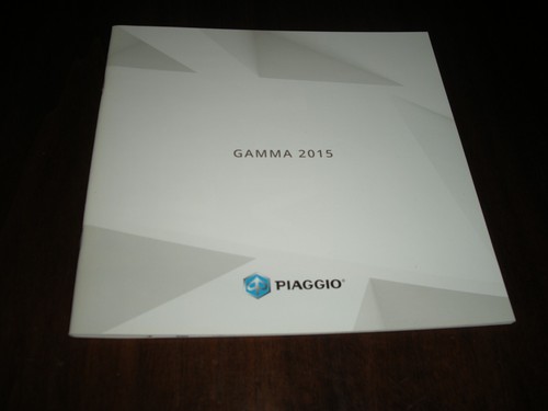 Piaggio brochure vespa - brochure,