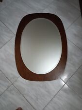 specchio da parete vintage anni 70 cesellato nelle bordure