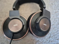 Casque AKG K550 circum-aural