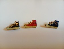 Stock 3 spille pin Converse