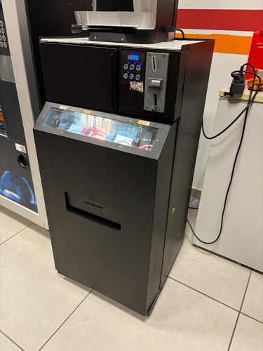 Distributore automatico - , da