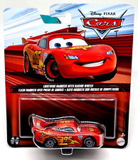 Disney PIXAR DXV29 Cars 1:55 Auto FLM20 Saetta McQueen con Ruote da Corsa