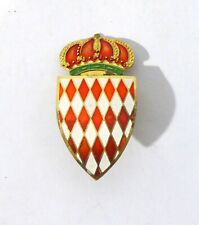 Plaque de calandre émaillée