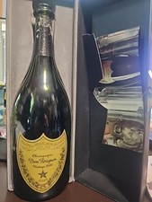 Bottiglia di champagne vuota