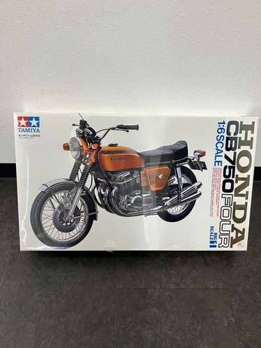 Honda tamiya cb750 four - tamiya,