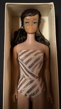 Barbie 1962 Teen Age Fashion Model With Pedestal Stock no. 850 Brunette Ponytail