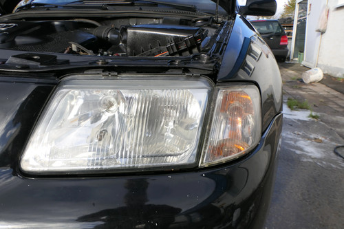 Audi faro a sinistra - a,