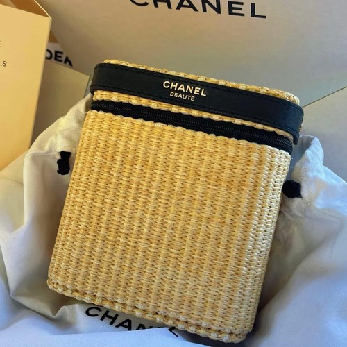 Chanel les beiges - les, essential