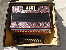 Fisarmonica fisarmonica a