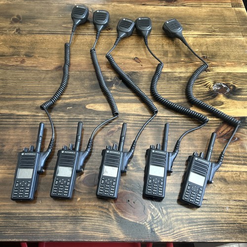Motorola xpr7550e uhf radio - 1,