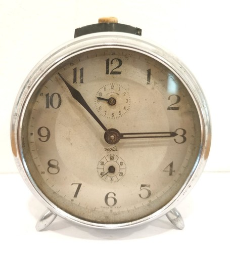 Vecchio orologio sveglia - vecchio,