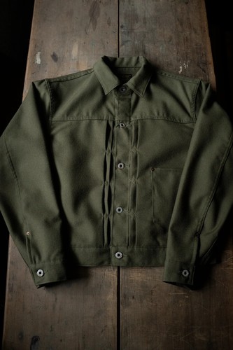 Bnwt rare black - rare, sign