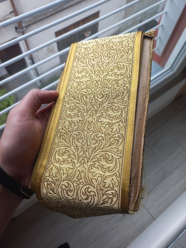 240 gallone oro - gallone,