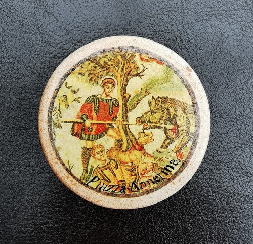Fridge magnet souvenir - fridge,