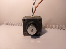 Matsushita Japan Servo Stepper Motor 12 VDC : KP39HM4-016